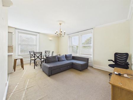 1 bedroom apartment to rent - Photo 2