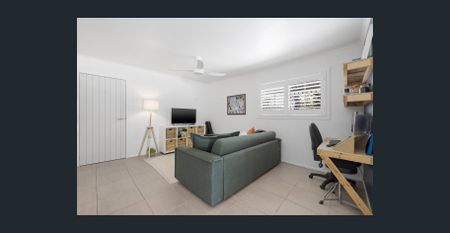 YOUR PERFECT SUMMER HOME AWAITS - Photo 2