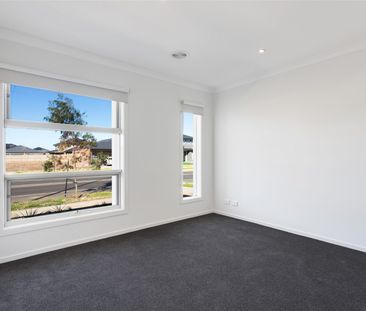 Warm 4-Bed House In A Great Location - Photo 5