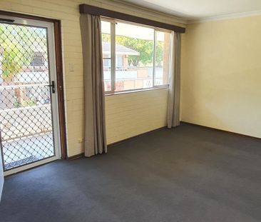 First Floor Unit Opposite Park - Photo 4