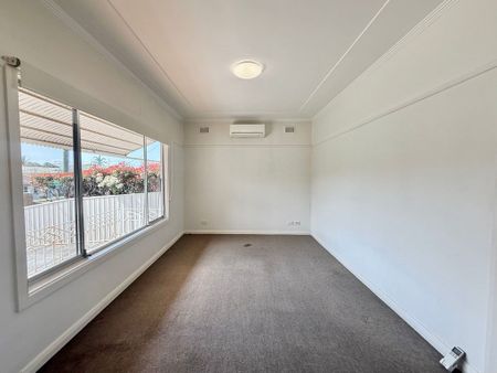 34 Kenibea Avenue, Kahibah - Photo 3