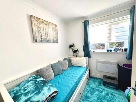 Highlands, Olympic Way, High Wycombe, HP13 - Photo 5