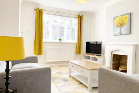 2 Bed Semi-Detached House, Bristol Road, LU3 - Photo 5