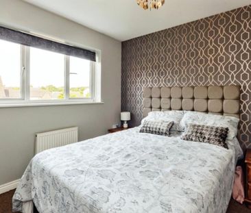 3 Bed Terraced House, Leonard Street, NG6 - Photo 6
