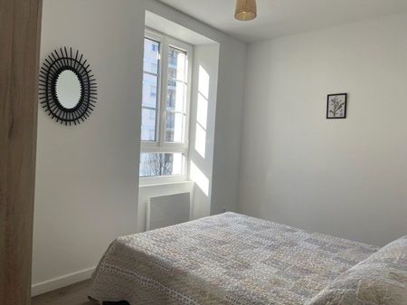 Location Appartement 2 pièces 30m² BAGNERES DE BIGORRE 65200 - Photo 3