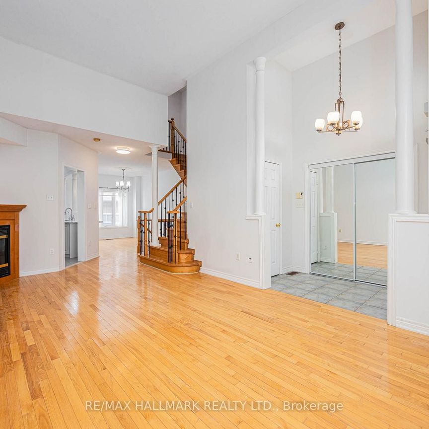 For Lease - 17 Oceanview Street, Richmond Hill, Ontario - Photo 1