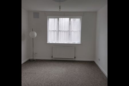 3 Bed Flat, Harlesden, NW10 - Photo 4