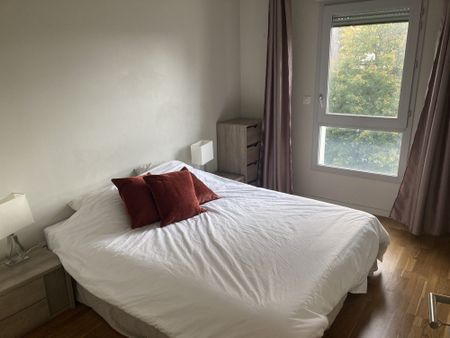 Location Appartement 3 pièces 67m² LYON 9ème - Photo 3