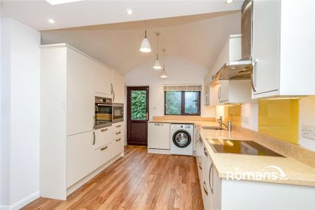 3 bedroom bungalow to rent - Photo 4