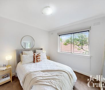 6/37 Ruskin Street, Elwood - Photo 2