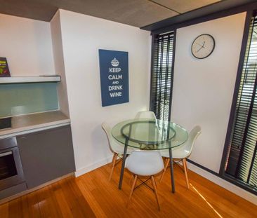 2 bedroom flat to rent - Photo 4