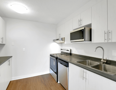 Navaho Apartments - Photo 2