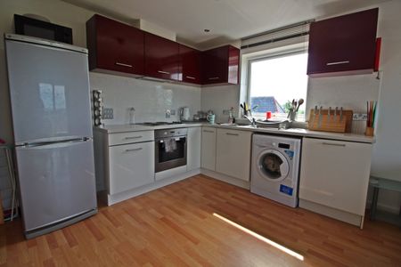 Parkfield House, North Road, Maindy - Photo 3
