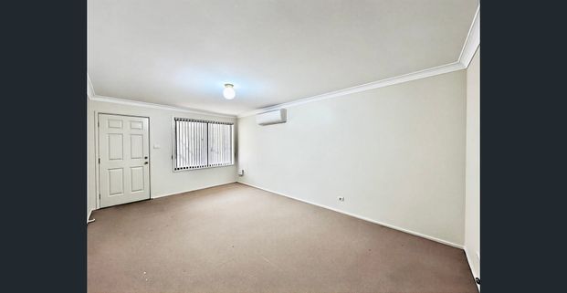 Convenient, Cozy and Comfortable Townhouse! - Photo 1