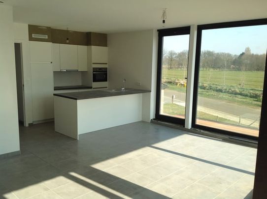 Appartement te huur - Photo 1