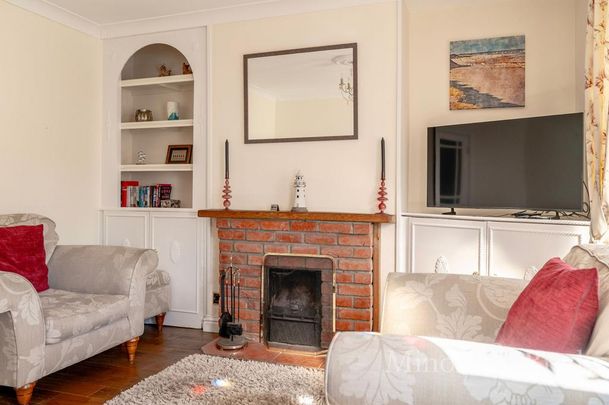 3 bedroom terraced house to rent - Photo 1