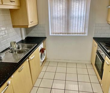 Farnside Court, L17 6GA - Photo 4