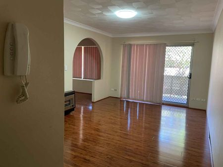 SUNNY FIRST FLOOR UNIT - Photo 2