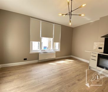 High Street, Gravesend - Photo 3