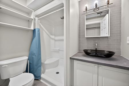 For Lease - 76 Logan Court, Barrie, Ontario - Photo 5