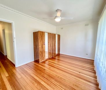 3 Brown Street, Avondale Heights, Vic 3034 - Photo 3