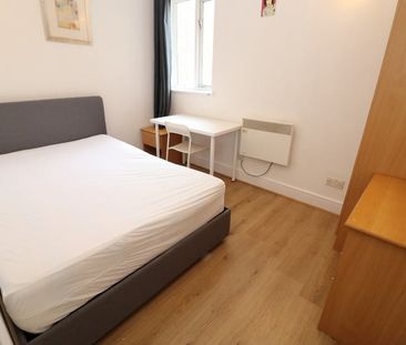 Room in a Shared Flat, Duckett Street, E1 - Photo 1