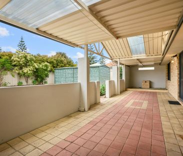 Coastal Charm in Wannanup – Spacious Family Living - Photo 6