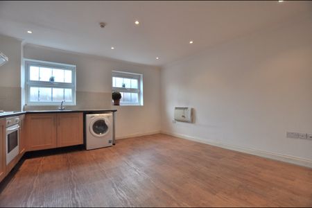 1 Bed Flat, Kingsland Road, E2 - Photo 4