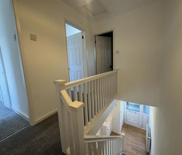 3 bedroom end of terrace house to rent - Photo 5