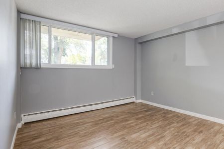 Classic Suite - 1 Bedroom - Photo 2