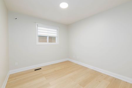 For Lease - 180 Mason Avenue, Bradford West Gwillimbury, Ontario - Photo 3