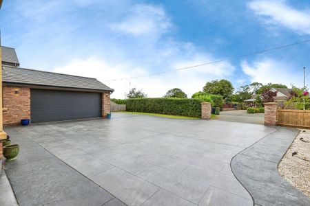 5 bedroom detached house to rent - Photo 5