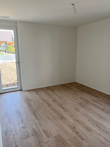 Attraktive, moderne (fast neue) 3½ Zimmerwohnung - Photo 4