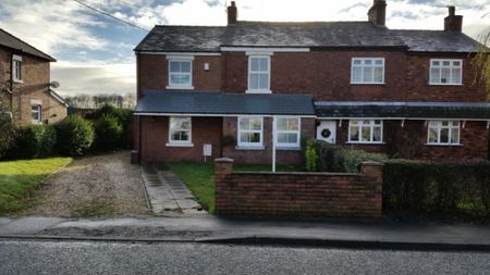 4 bedroom semi-detached house to rent - Photo 2