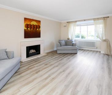 4 bedroom detached house to rent - Photo 3