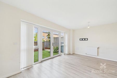 4 bedroom terraced house to rent - Photo 2