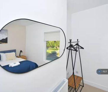 3 bedroom terraced house to rent - Photo 6