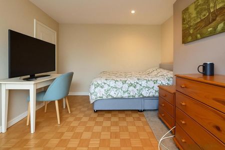 2 bedroom maisonette to rent - Photo 2