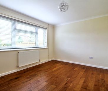 2 Bedroom Bungalow to let - Photo 5