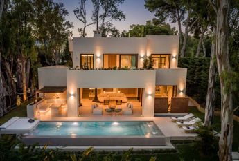Luxury Villa for rent in Marbella Del Este, Spain