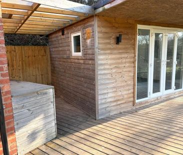 3 bedroom detached house to rent - Photo 6