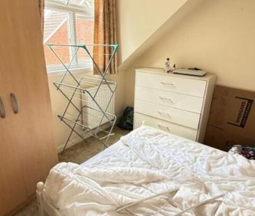 Cherry Croft Gardens, Pinner, Greater London, HA5 4JU - Photo 5