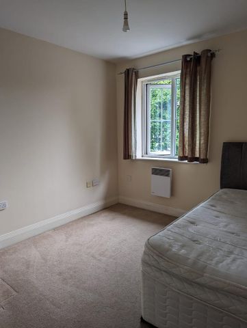 2 bedroom flat to rent - Photo 2