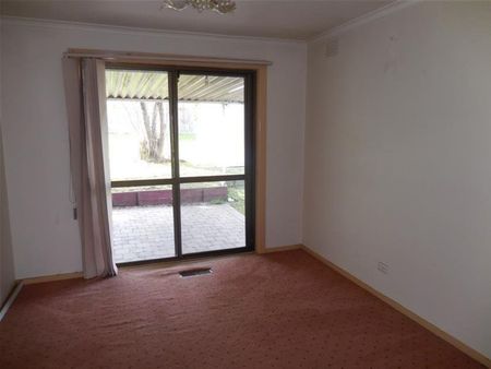 47 Charles Green Avenue, Endeavour Hills - Photo 4