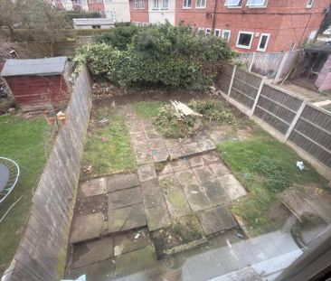 2 bedroom end of terrace house to rent - Photo 1