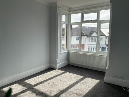 2 Bedroom Flat - Photo 4