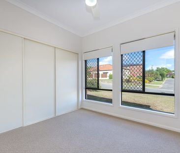 BEAUTIFULLY HOME IN VARSITY LAKES - Photo 4