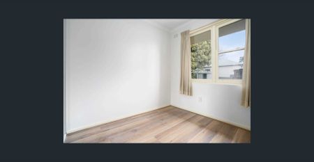 Family Home in a Prime Riverstone Location - Photo 3