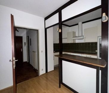 HIT! GÜNSTIG,FREUNDLICH, BEQUEME 2 ZIMMER WOHNUNG IM ZENTRUM ! - Photo 3