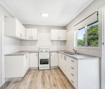 Redcliffe Central-Immaculate & Ready To Go!! - Photo 5